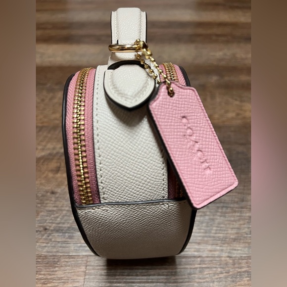 Heart Crossbody In Signature Canvas With Heart Cherry
Print - Picture 6 of 12